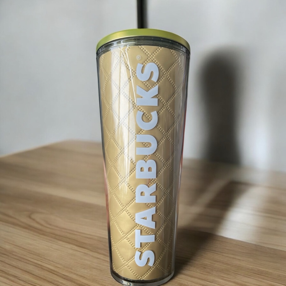 NEW STARBUCKS 24 Oz TUMBLER WITH STRAW